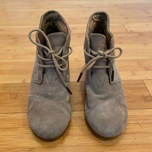 Tom's Desert Wedge Bootie